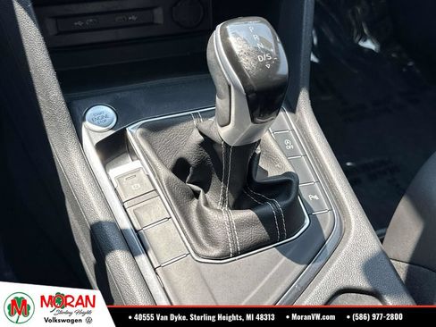 Certified 2024 Volkswagen Tiguan SE R-Line FWD image 31