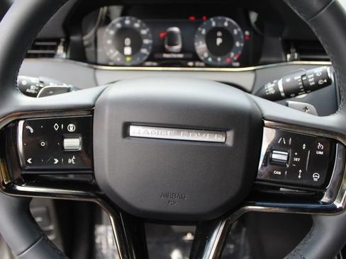 Used 2025 Land Rover Range Rover Evoque S image 17