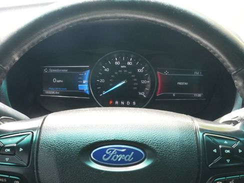 Used 2016 Ford Explorer XLT w/ Equipment Group 201A FWD image 17