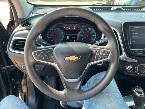 Used 2018 Chevrolet Equinox LT image 23