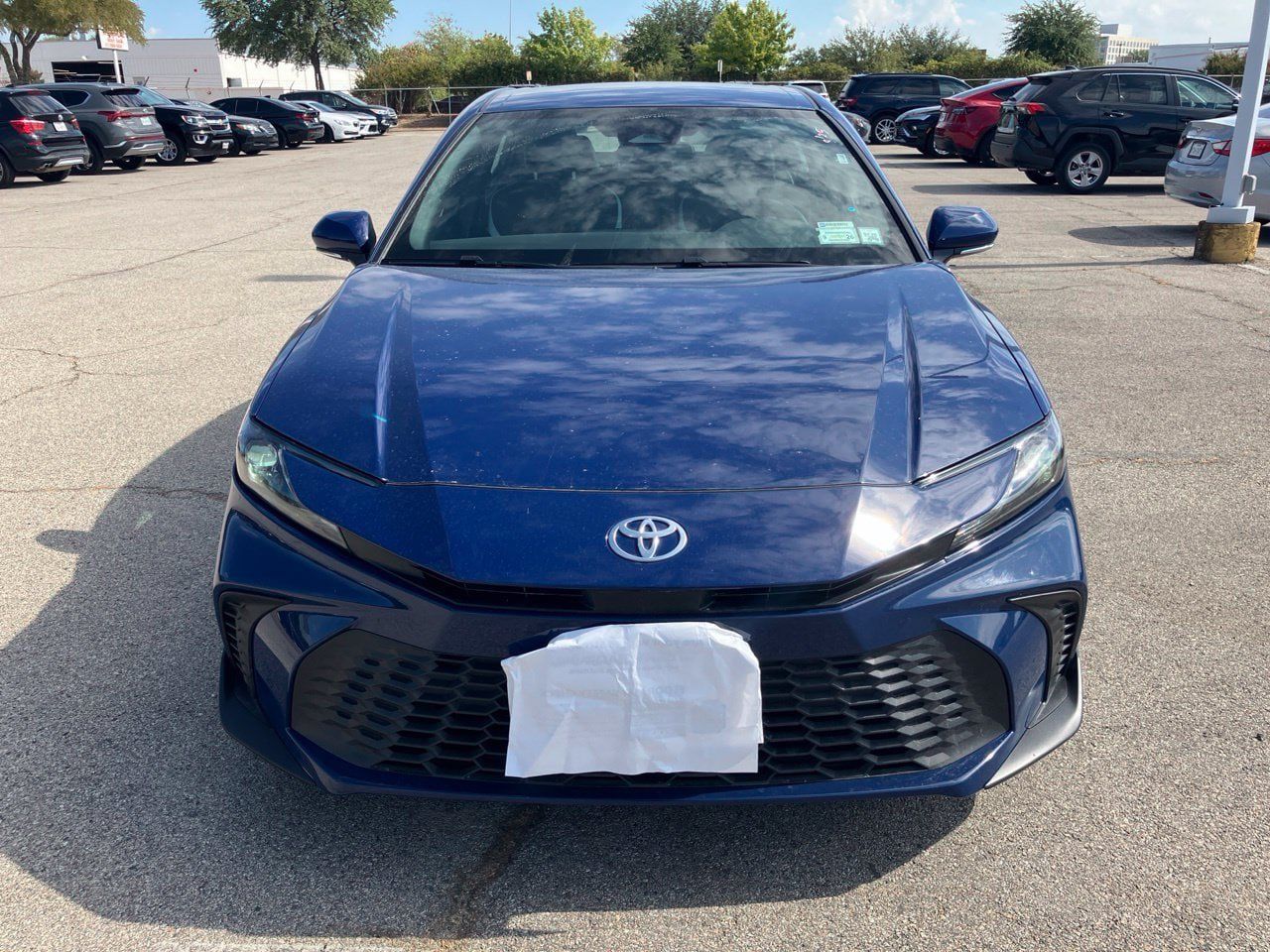 Used 2025 Toyota Camry SE FWD image 2