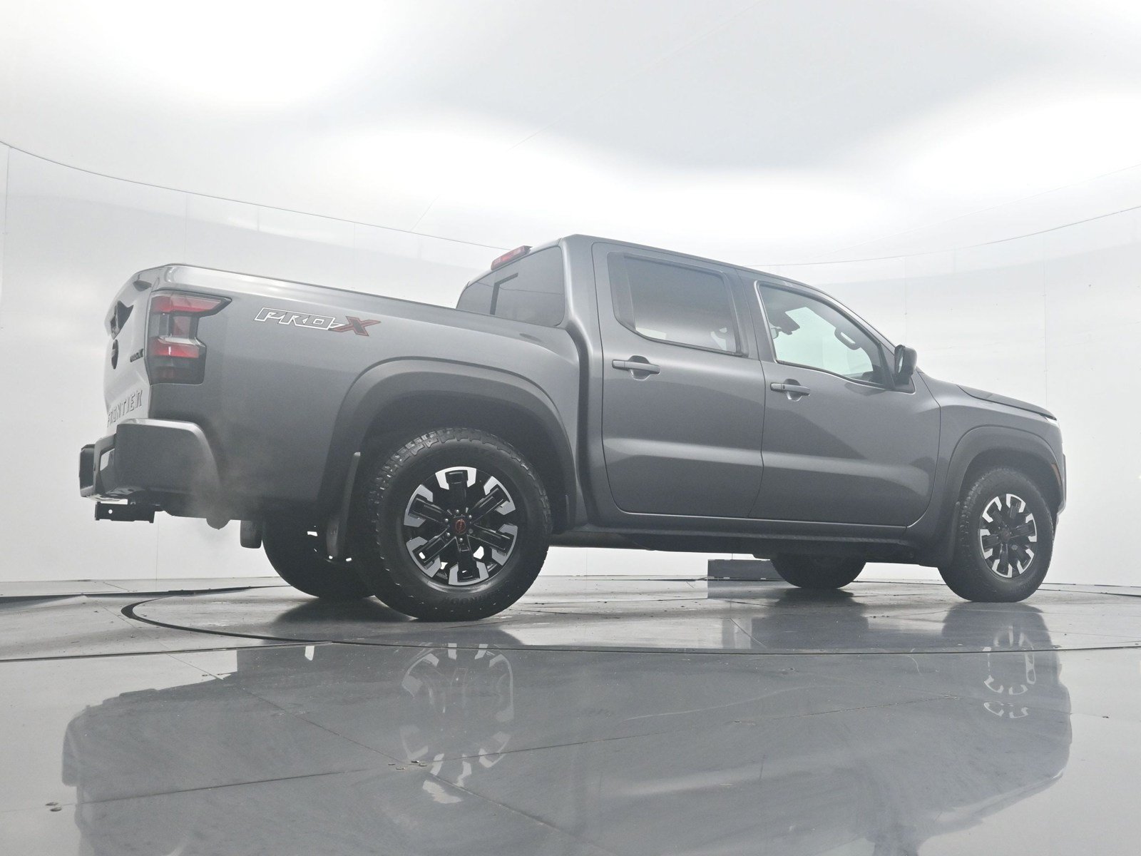 Used 2024 Nissan Frontier Pro-X w/ Pro Convenience Package RWD image 28