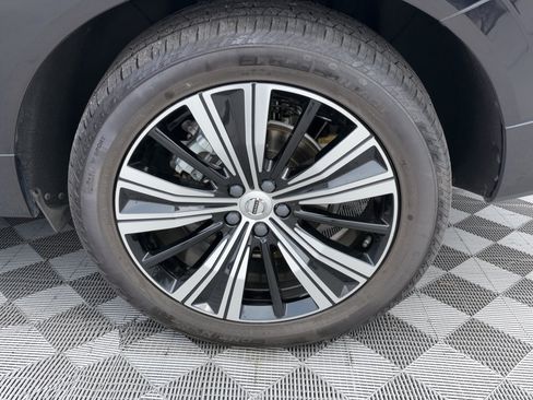 Used 2023 Volvo XC60 B5 Plus w/ Protection Package Premier FWD image 13