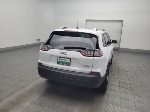 Used 2020 Jeep Cherokee Latitude FWD image 7