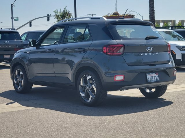 Certified 2024 Hyundai Venue SEL FWD image 3