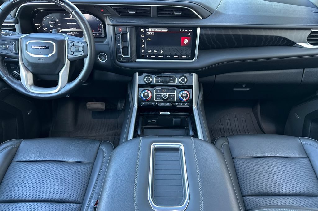 Used 2024 GMC Yukon Denali w/ Advanced Technology Package AWD/4WD image 5