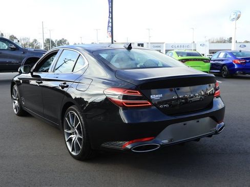 Used 2025 Genesis G70 2.5T image 8