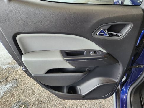 Used 2015 Chevrolet Colorado LT RWD image 11