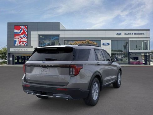 New 2025 Ford Explorer Active w/ Active Comfort Package image 8