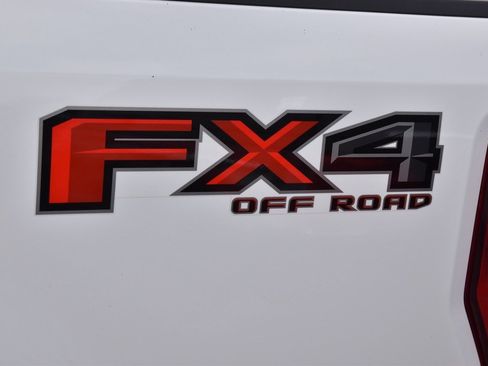 Used 2020 Ford F250 XLT w/ FX4 Off-Road Package image 10