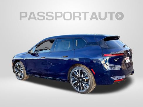 Used 2026 BMW iX xDrive60 image 3