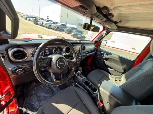 Used 2020 Jeep Wrangler Sport image 12