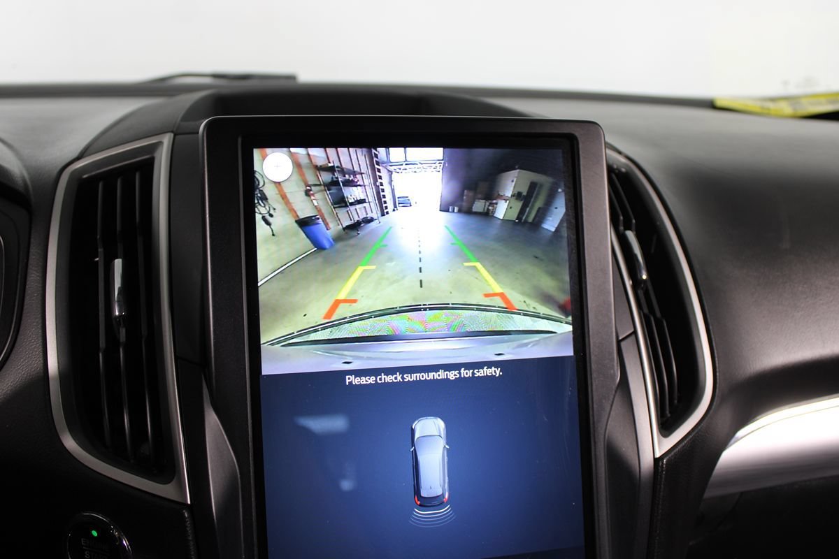 Used 2022 Ford Edge SEL AWD/4WD image 25