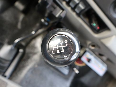 Used 2006 Ford F350 XL image 33