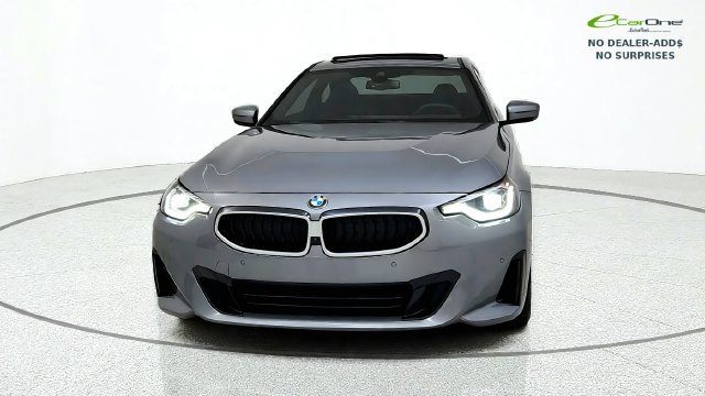 Used 2025 BMW 230i Coupe RWD image 2