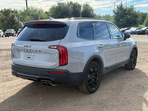 Used 2022 Kia Telluride SX w/ SX Prestige Package AWD/4WD image 5