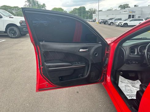 Used 2018 Dodge Charger GT AWD/4WD image 11