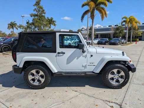 Used 2018 Jeep Wrangler Sahara w/ Connectivity Group image 3