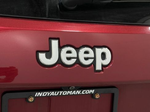 Used 2015 Jeep Grand Cherokee Overland AWD/4WD image 38