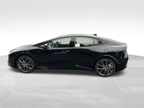 New 2027 Toyota Prius XLE AWD/4WD image 2