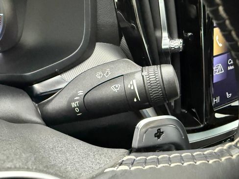 Used 2019 Volvo S60 T5 R-Design FWD image 43
