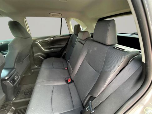 Used 2024 Toyota RAV4 LE AWD/4WD image 22