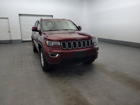 Used 2020 Jeep Grand Cherokee Laredo AWD/4WD image 14