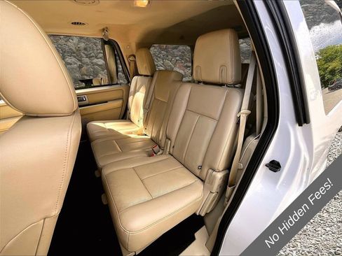 Used 2015 Ford Expedition Limited w/ Equipment Group 301A AWD/4WD image 21