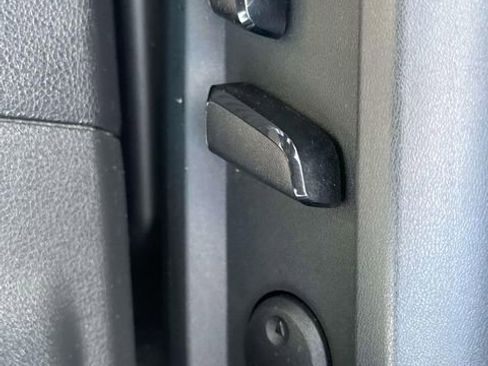 Certified 2023 Nissan Rogue SV image 28