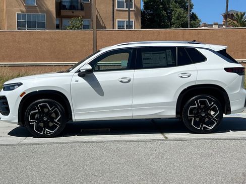 New 2026 Volkswagen Tiguan SEL R-Line AWD/4WD image 7
