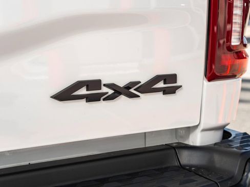 New 2026 RAM 2500 Tradesman w/ Safety Group AWD/4WD image 8