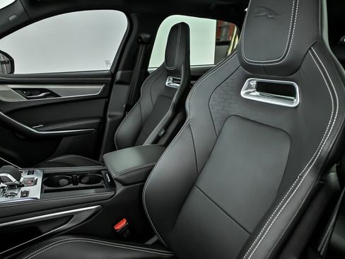 Used 2025 Jaguar F-PACE R-Dynamic S AWD/4WD image 19