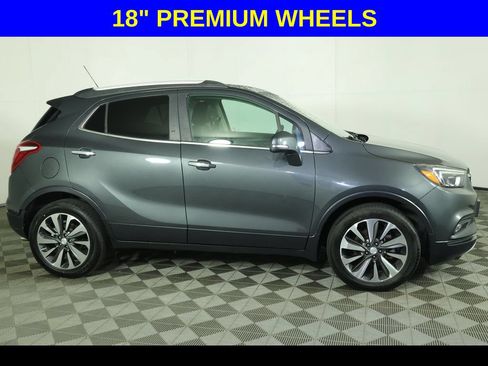 Used 2018 Buick Encore Essence FWD image 4