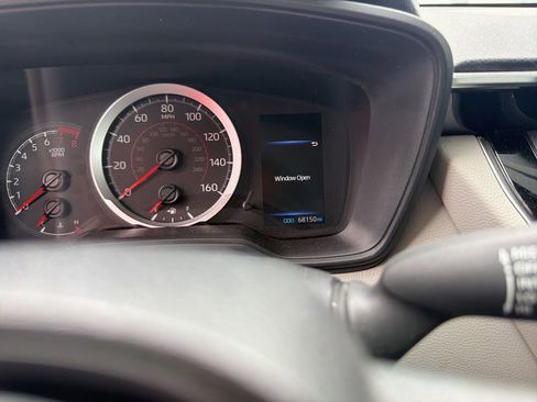 Used 2022 Toyota Corolla Cross L AWD/4WD image 12