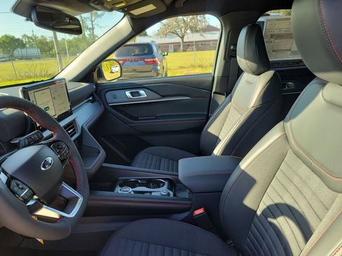 New 2026 Ford Explorer ST-Line image 8