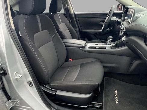 Used 2023 Nissan Sentra SV image 30