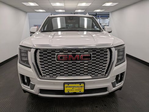 Used 2021 GMC Yukon Denali w/ Denali Premium Package image 2