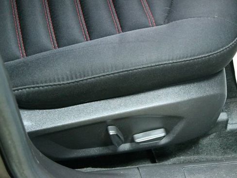 Used 2014 Ford Fusion SE w/ Equipment Group 201A image 13