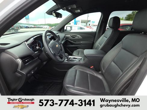 Used 2023 Chevrolet Traverse LT AWD/4WD image 15