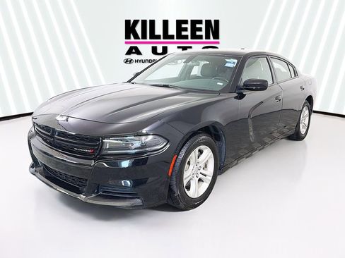 Used 2023 Dodge Charger SXT image 3