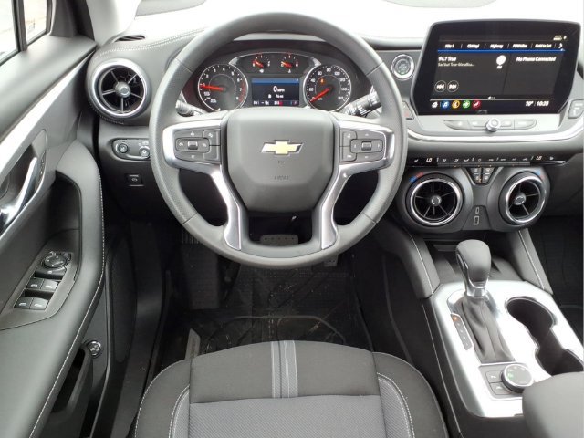 New 2026 Chevrolet Blazer LT w/ Convenience Package AWD/4WD image 4