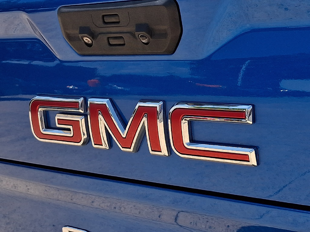 Used 2023 GMC Sierra 1500 AT4X AWD/4WD image 29