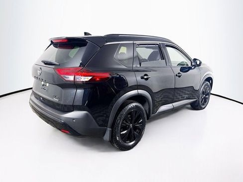 Used 2023 Nissan Rogue SV w/ SV Premium B Package image 5
