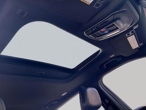 Certified 2023 Jeep Grand Cherokee L Laredo image 16