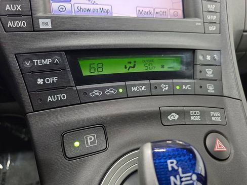 Used 2011 Toyota Prius Three w/ Navigation Pkg image 23