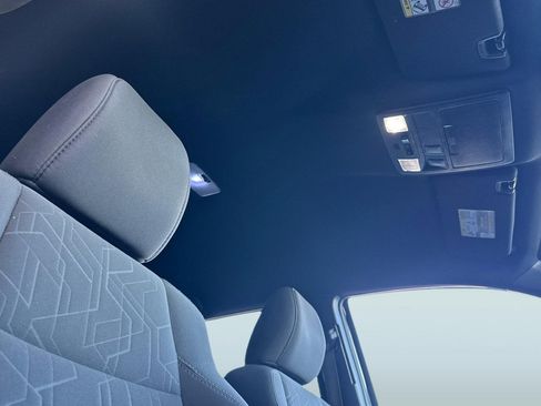 Used 2018 Toyota Tacoma TRD Off-Road w/ Technology Package image 13