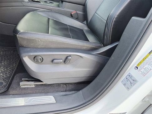 Used 2021 Volkswagen Atlas Cross Sport SE image 34