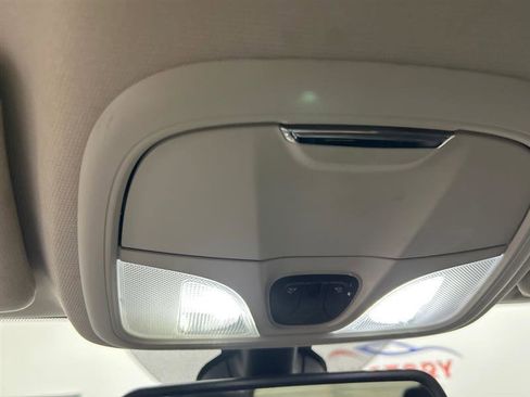 Used 2018 Jeep Cherokee Latitude Plus image 21