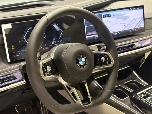 New 2026 BMW 760i xDrive w/ Premium Package AWD/4WD image 12