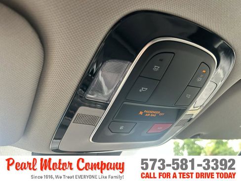 Used 2023 Hyundai Santa Fe SEL FWD image 15